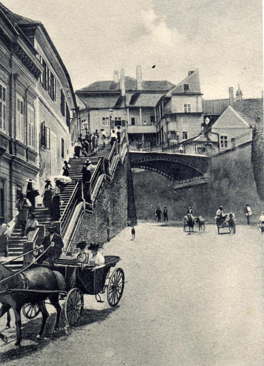 Zur Krone Apartment